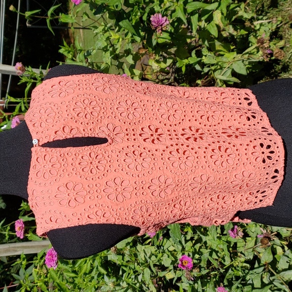 Abercrombie Lace Top - Picture 2 of 3